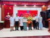 Lễ trao tặng Huy hiệu 30 năm tuổi Đảng cho Đồng chí Nguyễn Thị Tâm - Đảng viên  Chi bộ Khoa Khám bệnh - Vật lý trị liệu thuộc Đảng bộ Bệnh viện Phục hồi chức năng