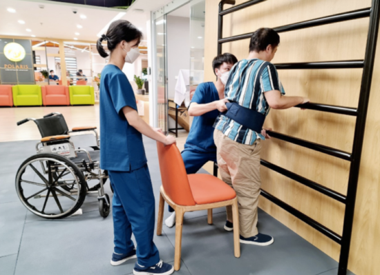 Nhiều dịch vụ kỹ thuật phục hồi chức năng chưa thuộc phạm vi chi trả của bảo hiểm