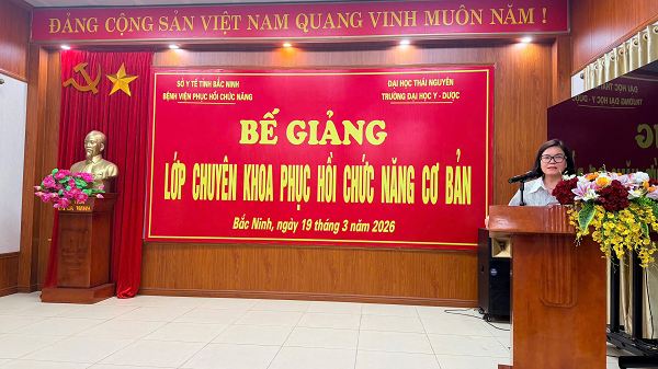 BẾ GIẢNG LỚP CHUYÊN KHOA PHỤC HỒI CHỨC NĂNG CƠ BẢN